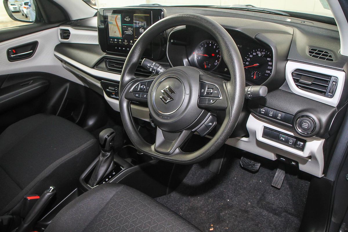 2025 Suzuki Swift Hybrid UZ