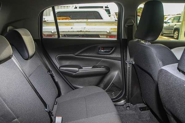 2025 Suzuki Swift Hybrid UZ