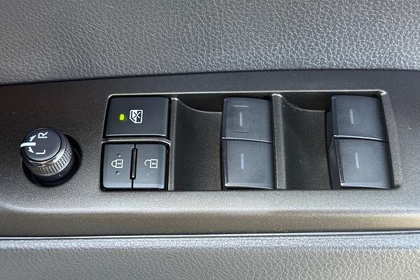 2022 Toyota Camry Ascent AXVH70R