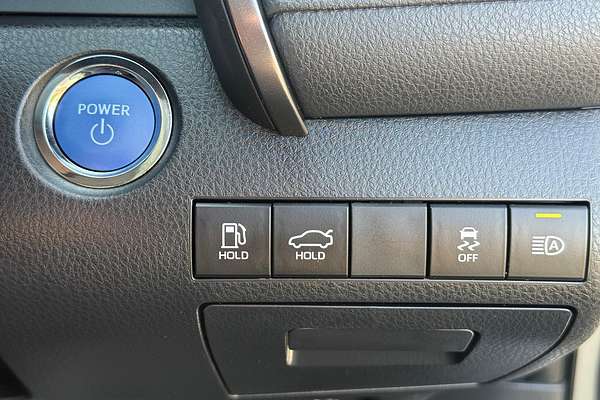 2022 Toyota Camry Ascent AXVH70R