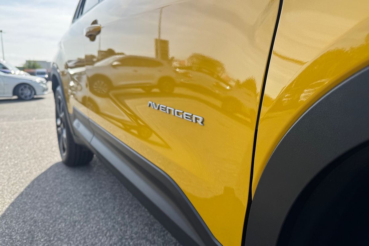 2024 Jeep Avenger Summit JJ