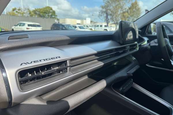 2024 Jeep Avenger Summit JJ