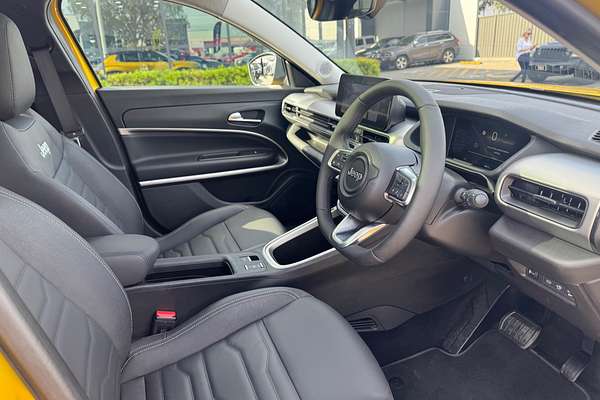 2024 Jeep Avenger Summit JJ