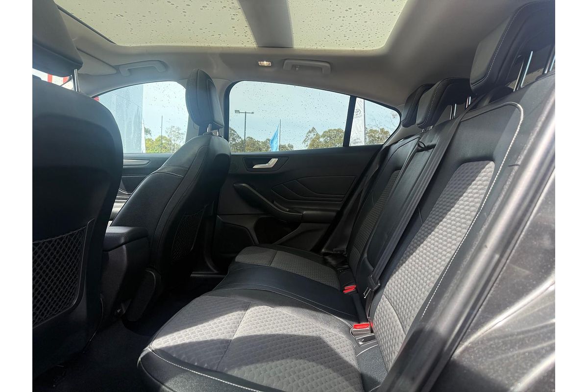 2018 Ford Focus Titanium SA
