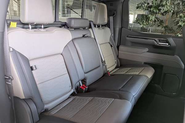 2025 Chevrolet Silverado 1500 ZR2 W/Tech Pack T1 4X4
