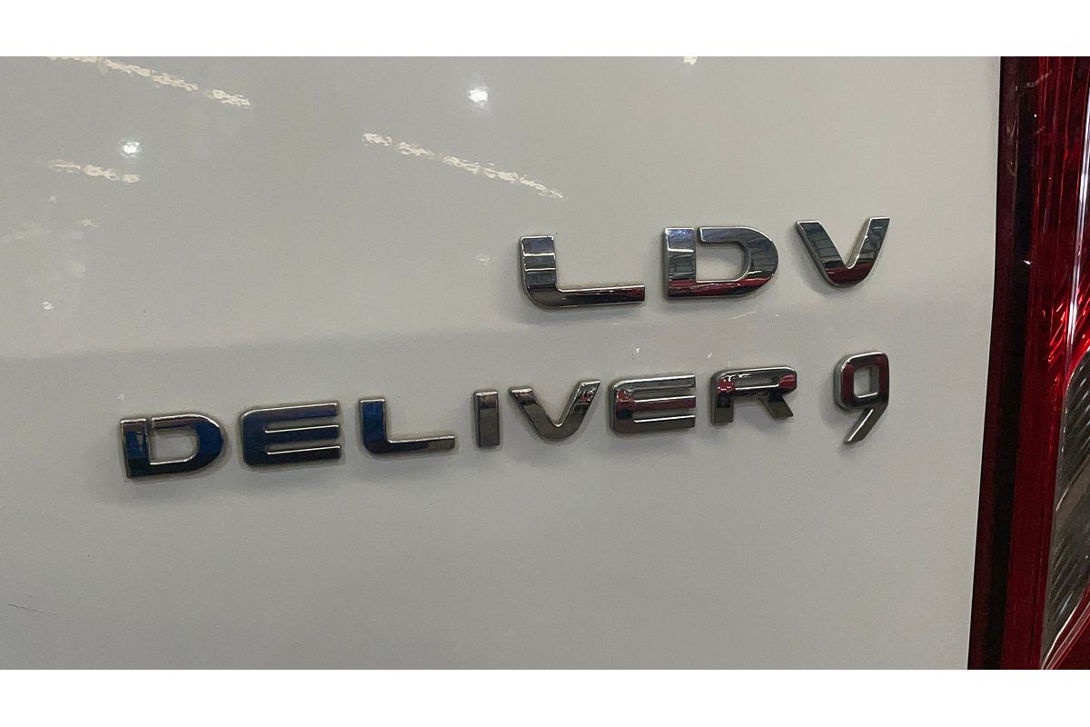 2022 LDV Deliver 9 MWB Mid Roof