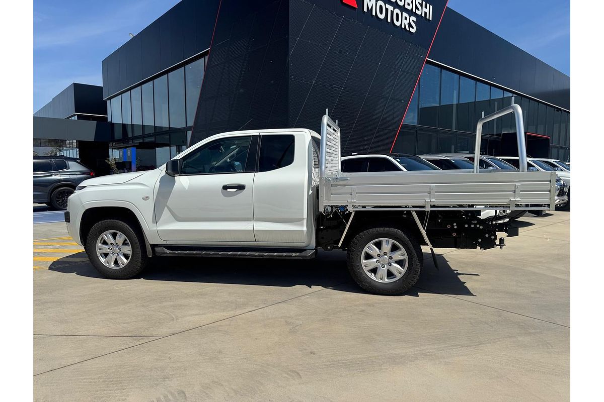 2024 Mitsubishi Triton GLX+ MV 4X4
