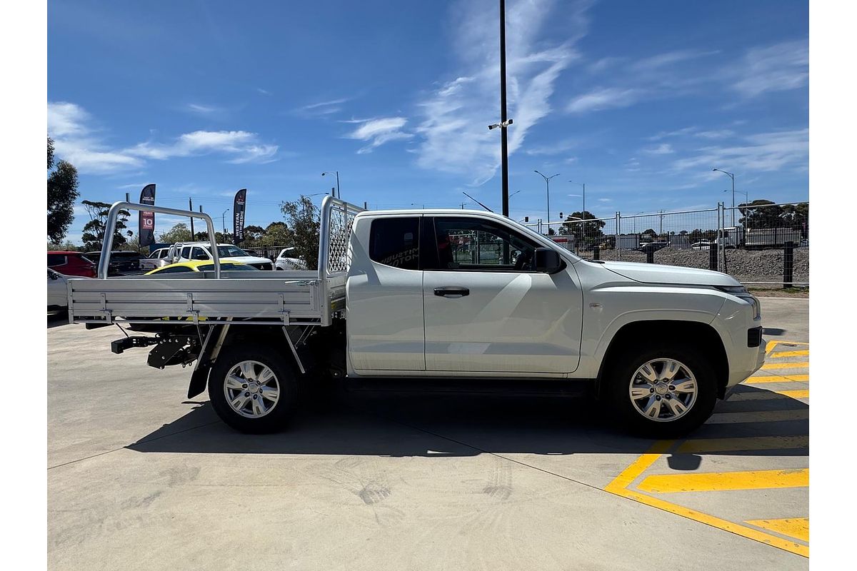 2024 Mitsubishi Triton GLX+ MV 4X4