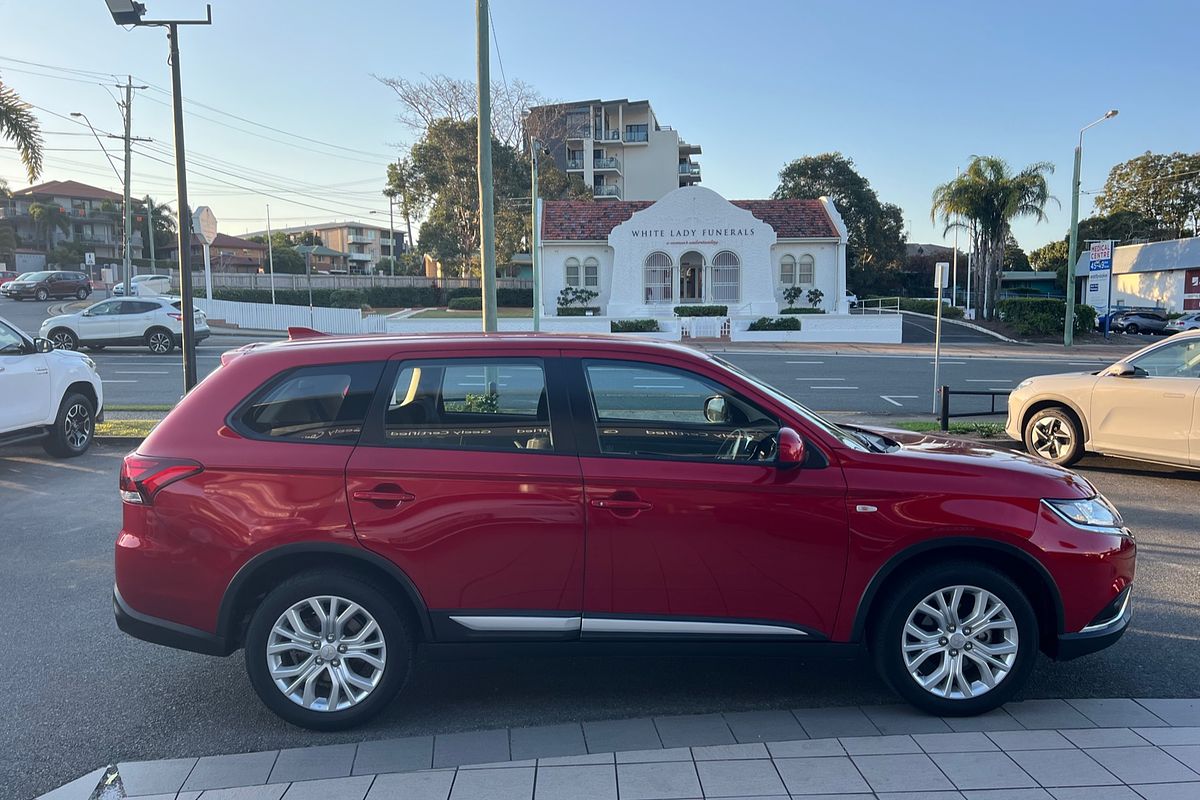 2021 Mitsubishi Outlander ES ZL