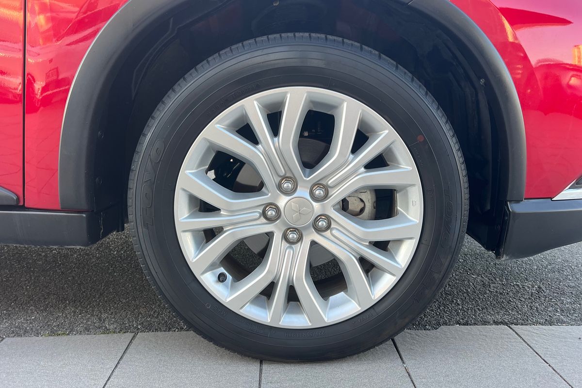 2021 Mitsubishi Outlander ES ZL