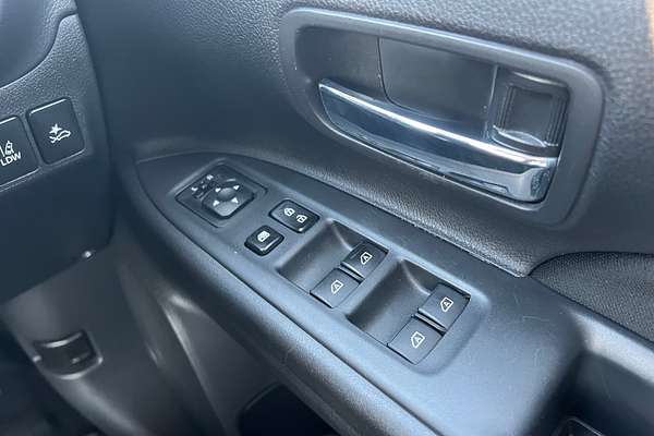 2021 Mitsubishi Outlander ES ZL