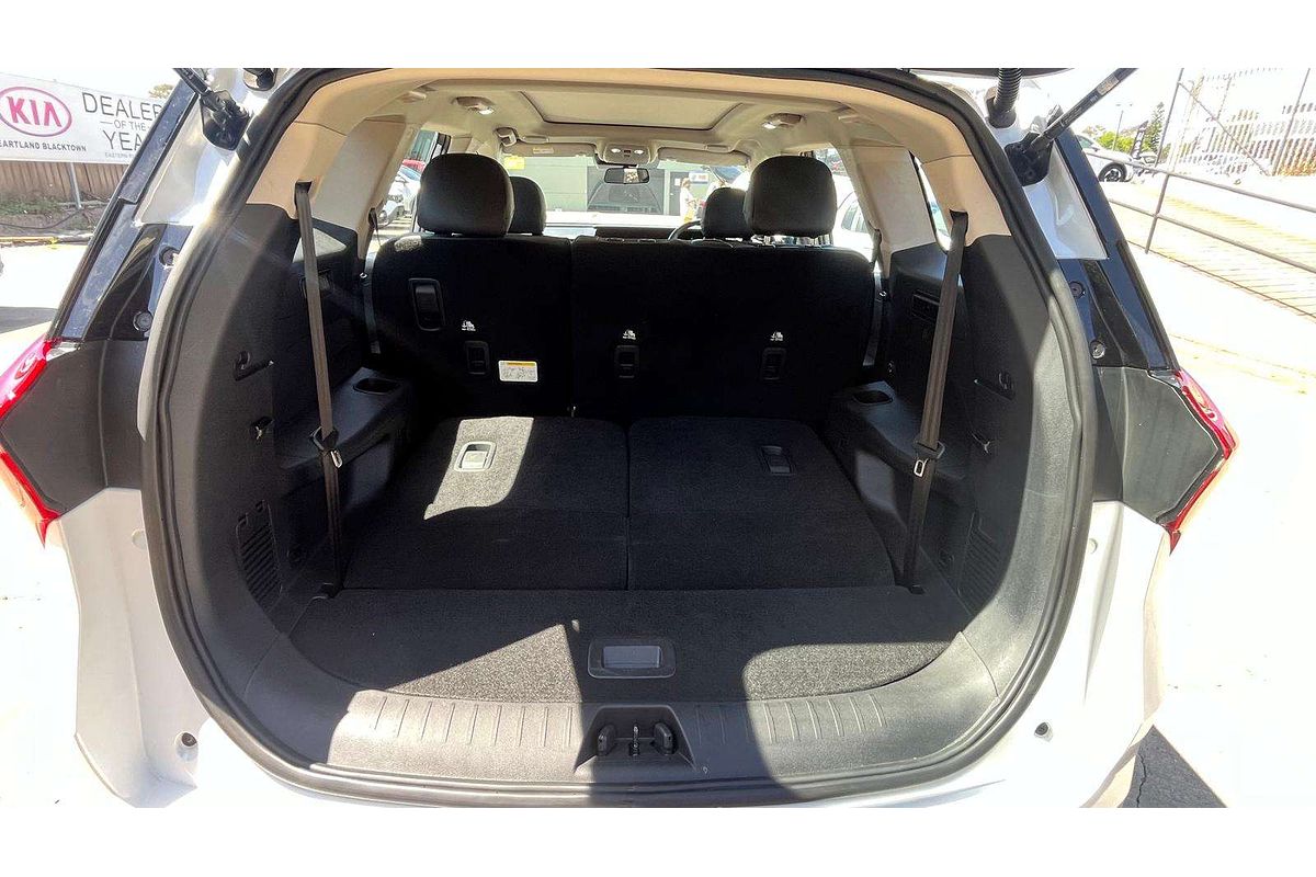 2025 Mahindra XUV700 AX7L