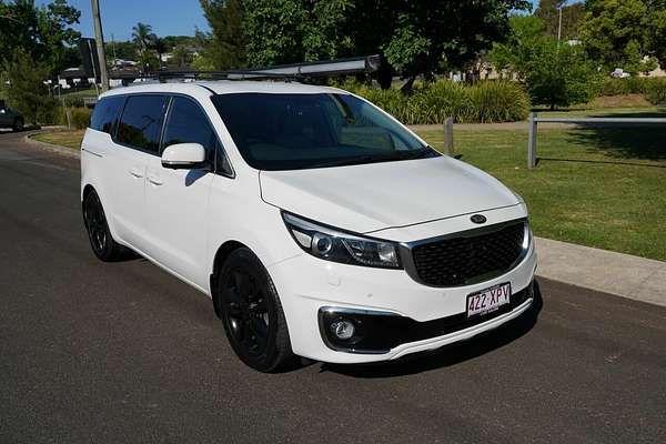 2017 Kia Carnival Platinum YP