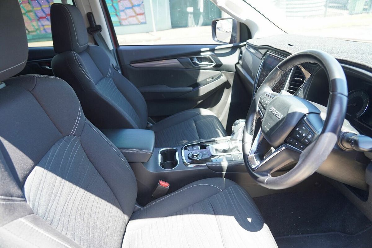 2021 Isuzu MU-X LS-U