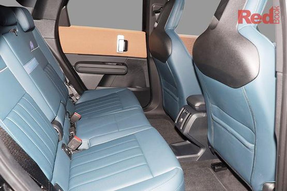 2025 MINI Countryman S Favoured U25