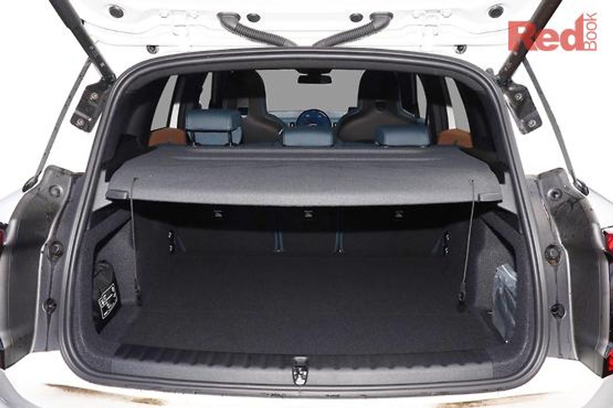 2025 MINI Countryman S Favoured U25
