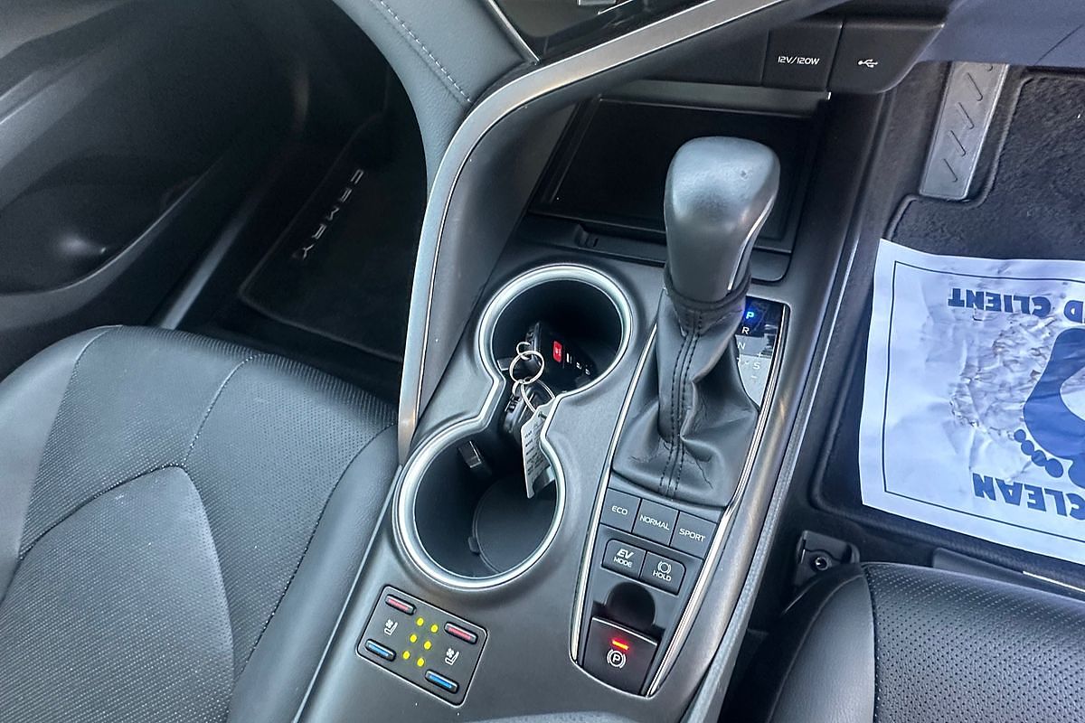 2021 Toyota Camry SL AXVH70R