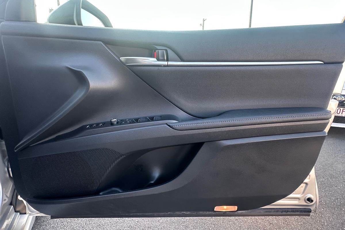 2021 Toyota Camry SL AXVH70R