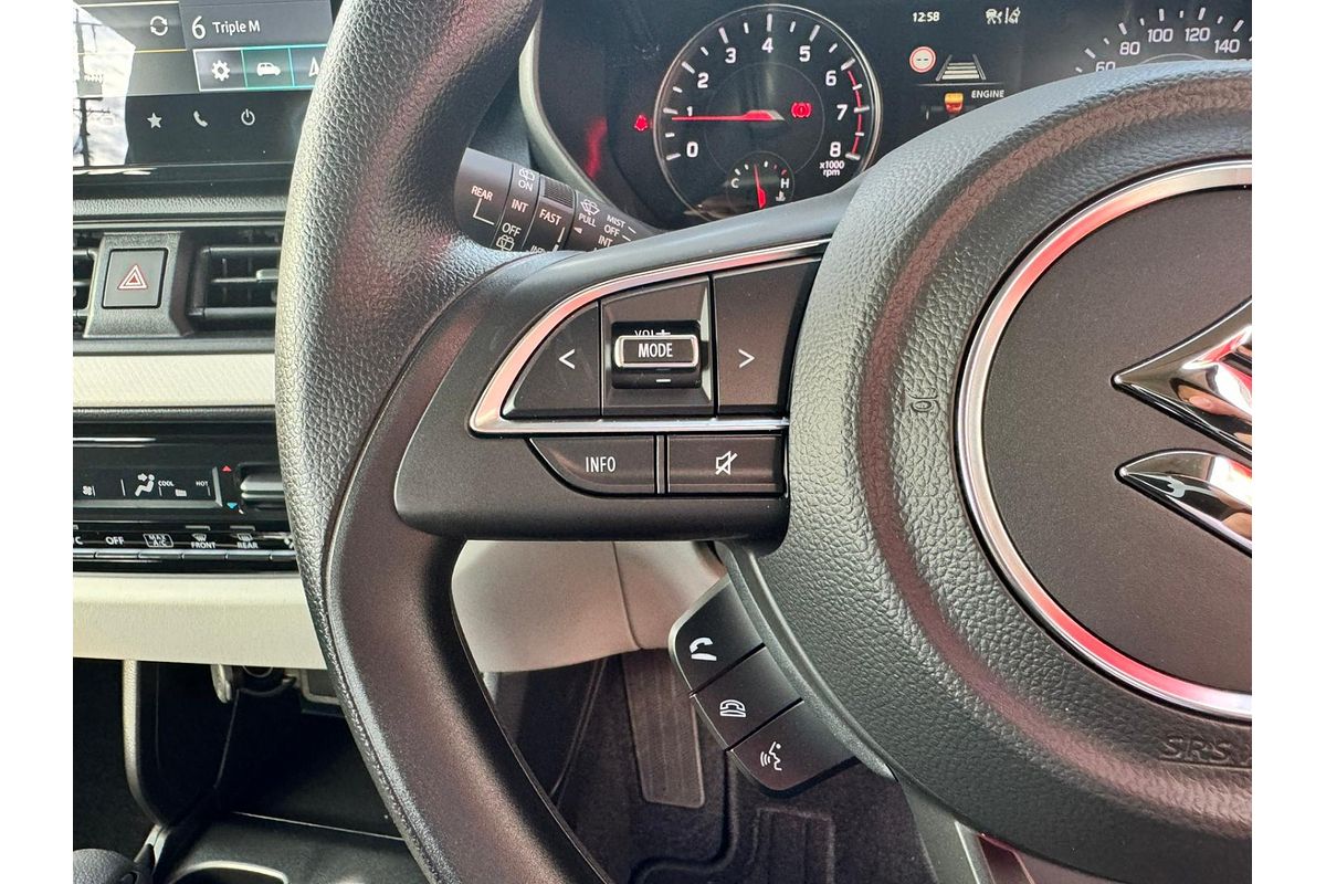 2025 Suzuki Swift Hybrid UZ