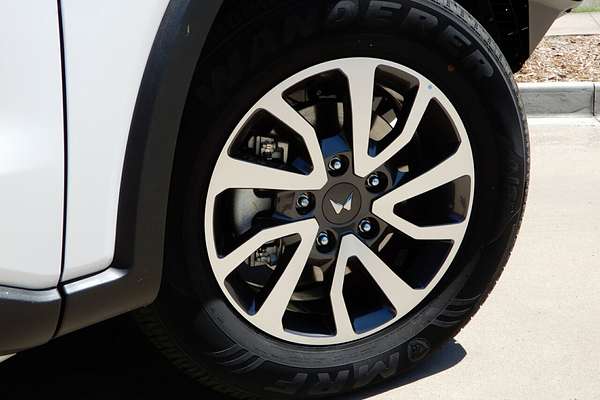 2025 Mahindra Scorpio Z8L