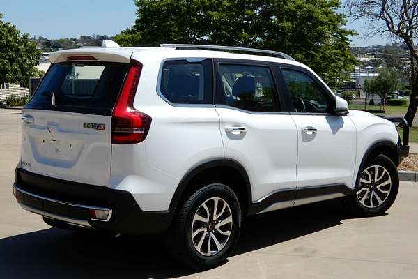 2025 Mahindra Scorpio Z8L