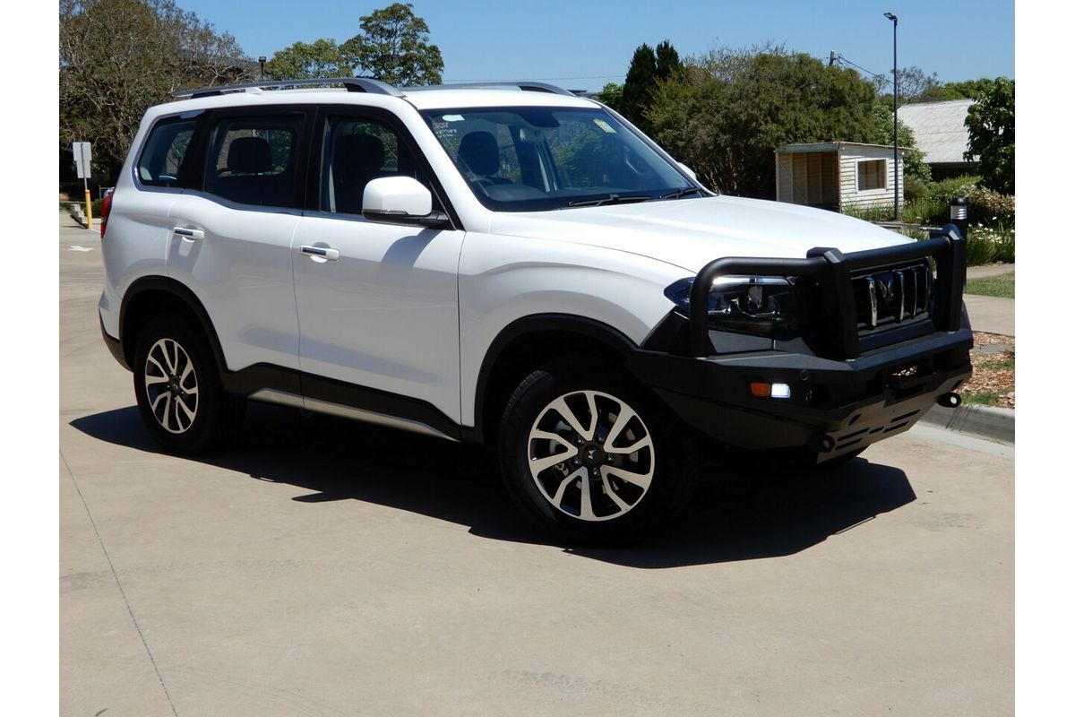 2025 Mahindra Scorpio Z8L