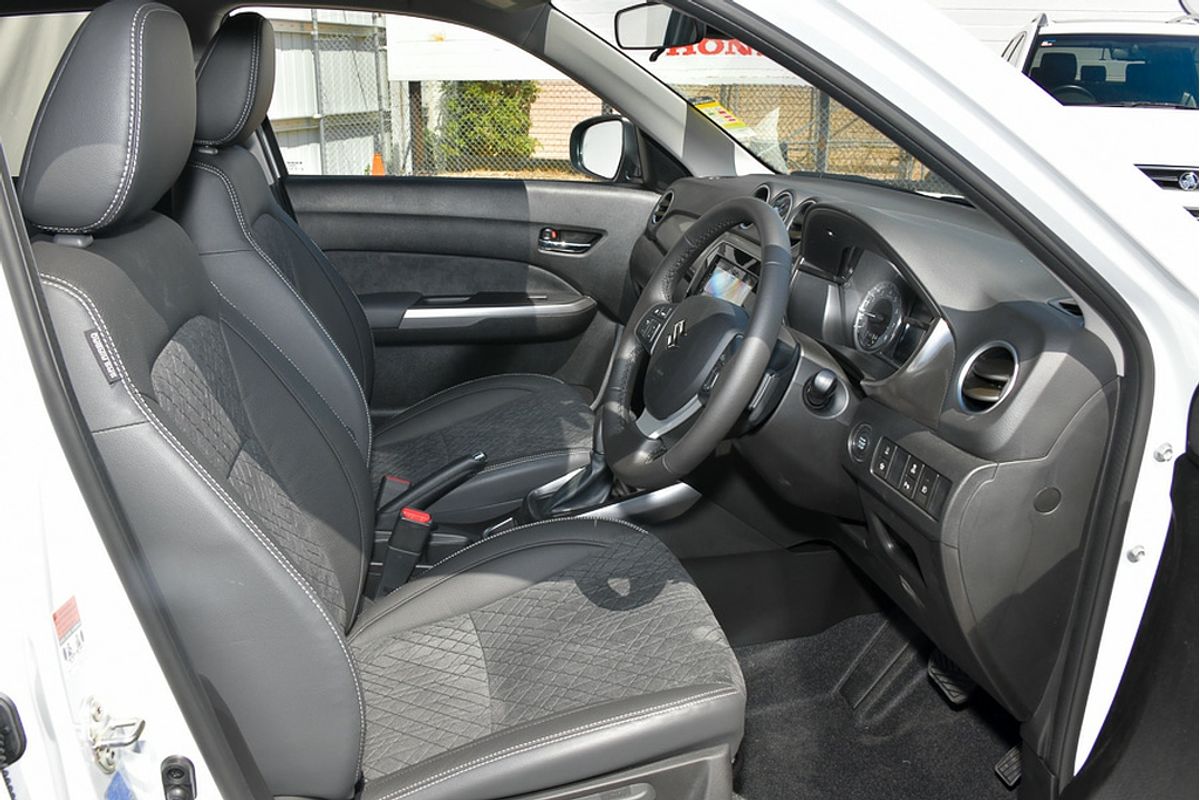 2025 Suzuki Vitara Turbo LY Series II