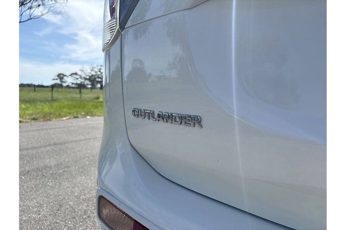 2014 Mitsubishi Outlander LS ZJ