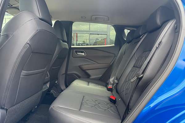 2025 Nissan QASHQAI Ti J12