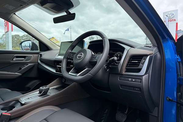 2025 Nissan QASHQAI Ti J12