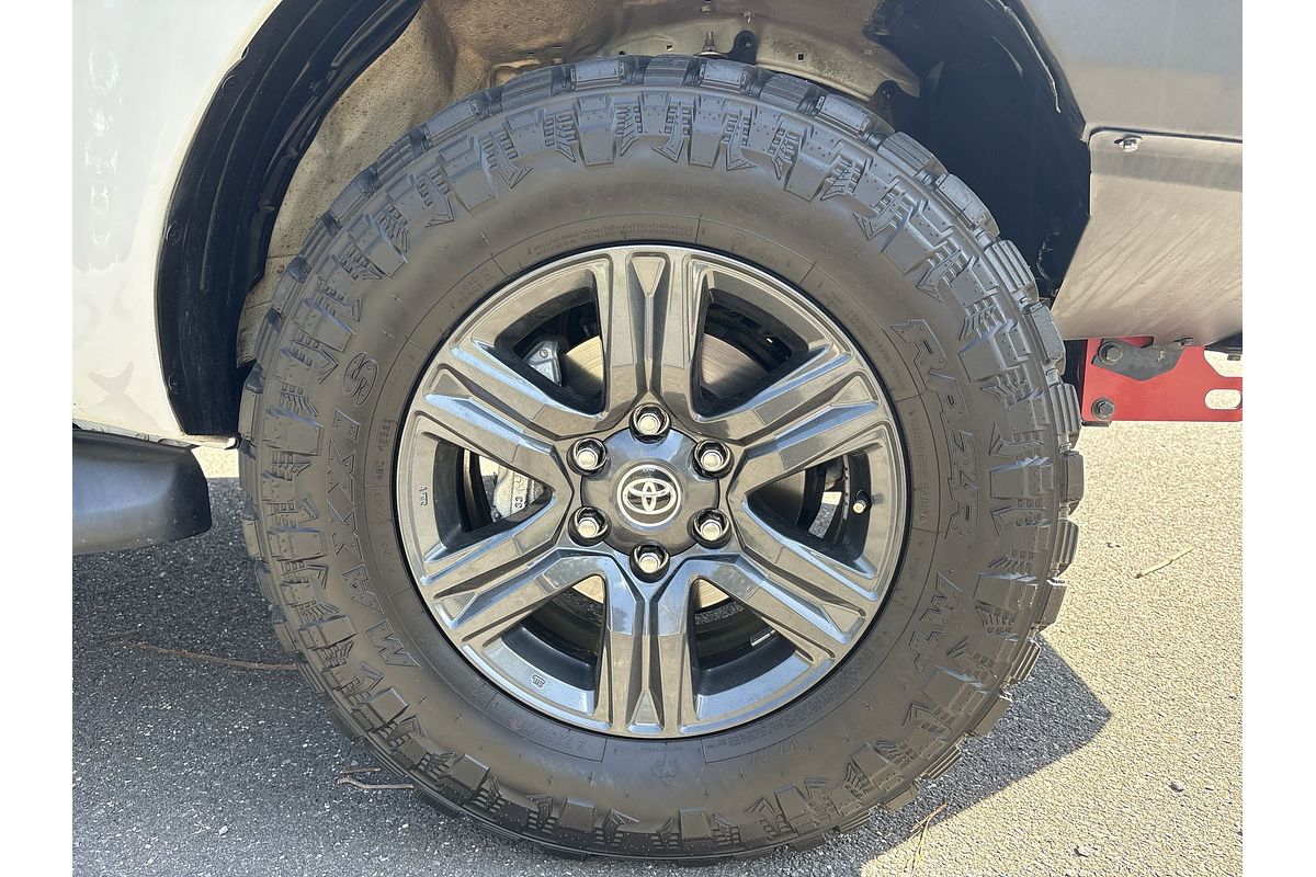 2023 Toyota Hilux SR GUN126R 4X4