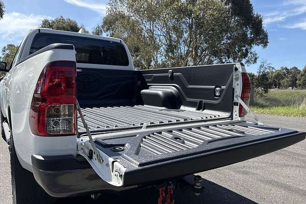 2023 Toyota Hilux SR GUN126R 4X4