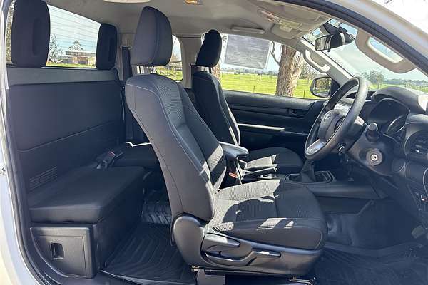 2023 Toyota Hilux SR GUN126R 4X4