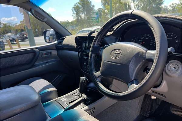 2000 Toyota Landcruiser RV FZJ105R