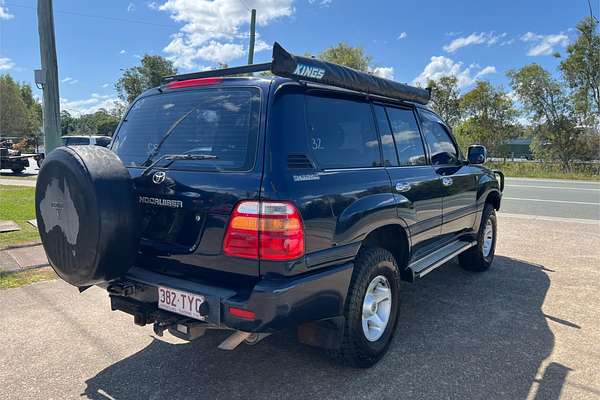 2000 Toyota Landcruiser RV FZJ105R