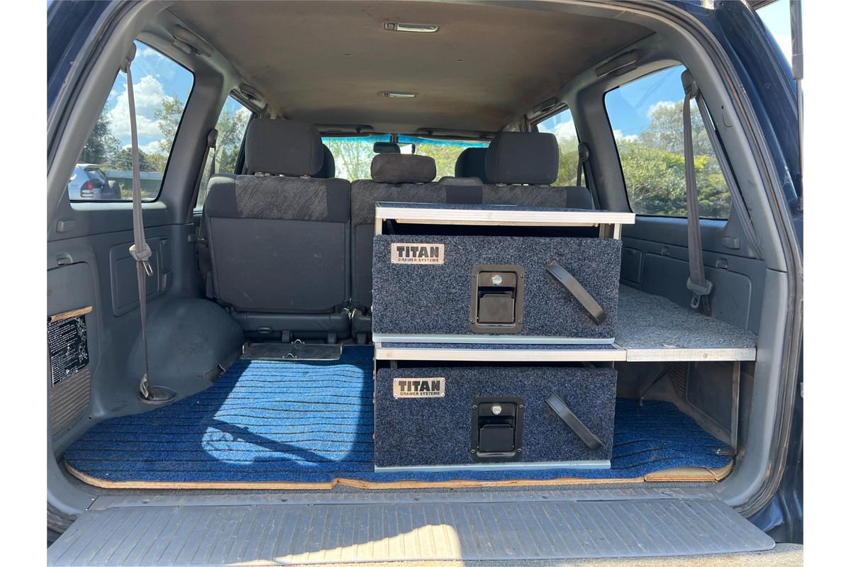 2000 Toyota Landcruiser RV FZJ105R