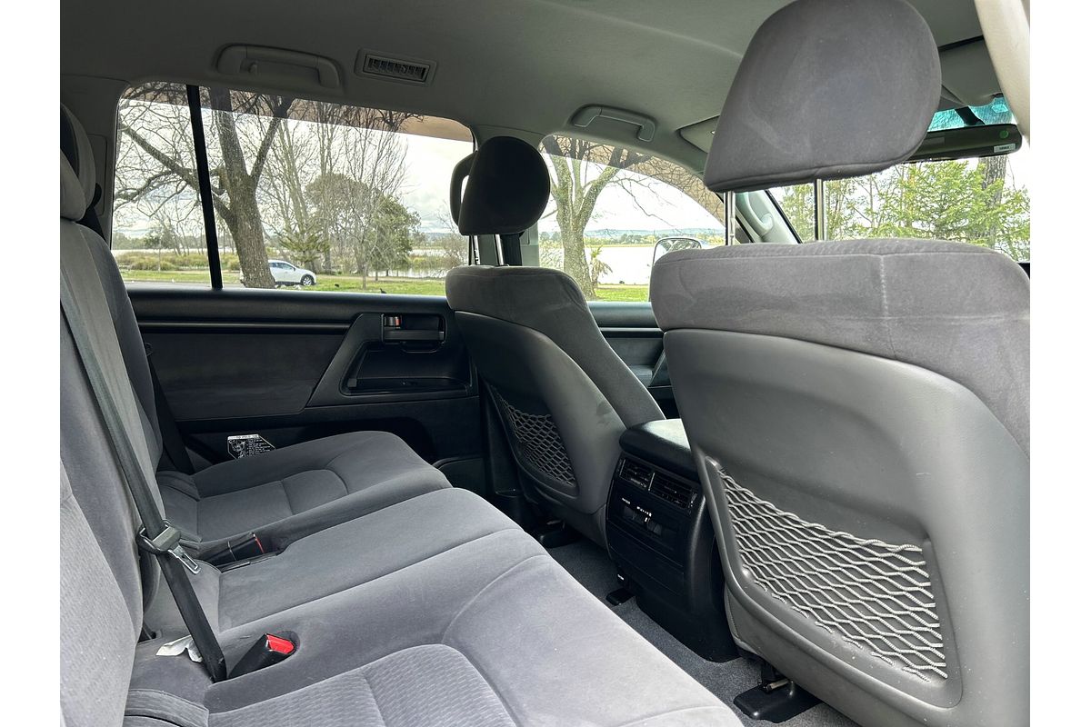 2017 Toyota Landcruiser GXL VDJ200R