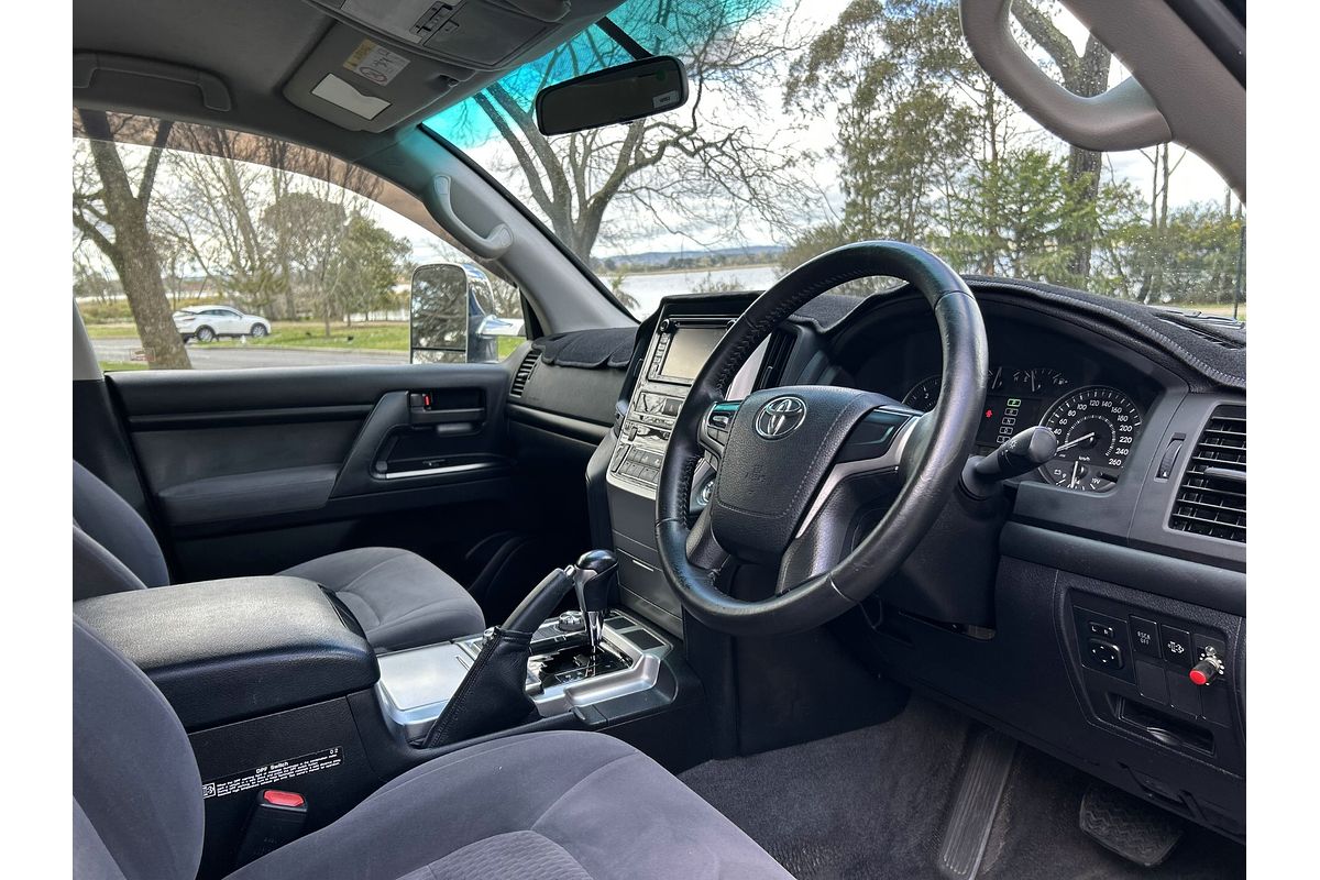 2017 Toyota Landcruiser GXL VDJ200R