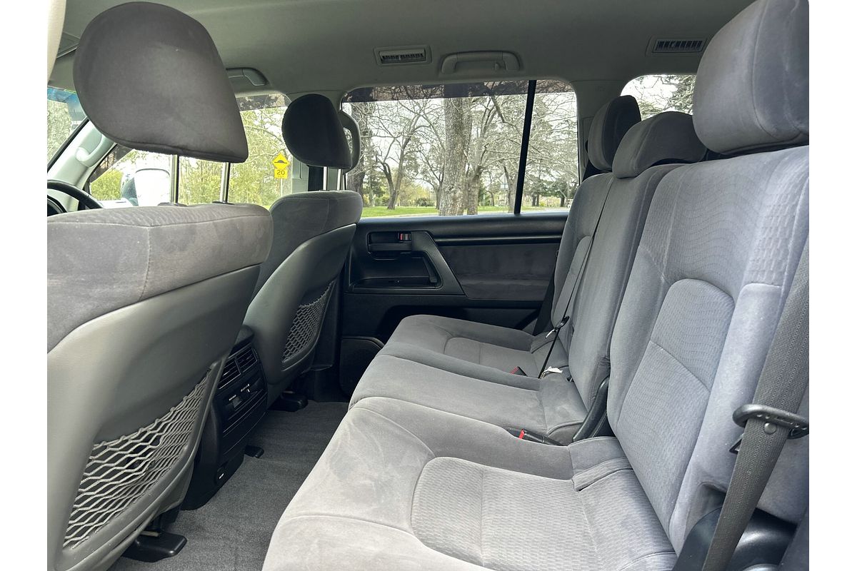 2017 Toyota Landcruiser GXL VDJ200R
