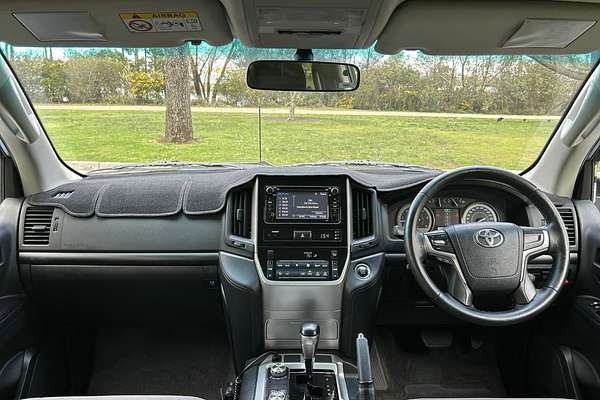 2017 Toyota Landcruiser GXL VDJ200R