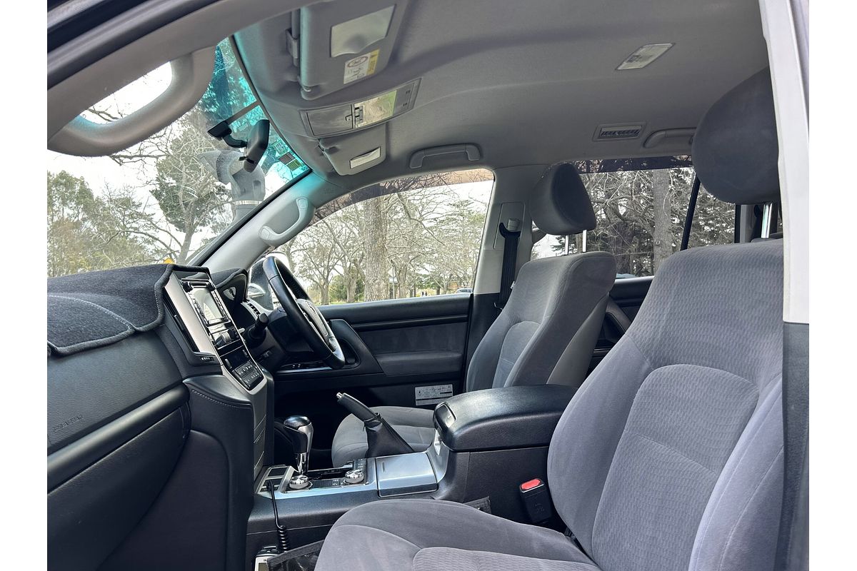 2017 Toyota Landcruiser GXL VDJ200R
