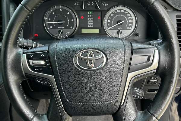 2017 Toyota Landcruiser GXL VDJ200R