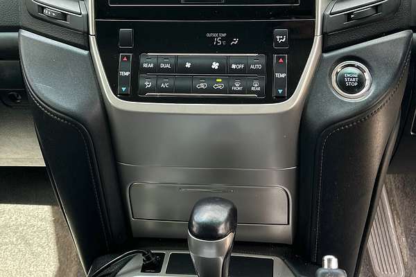 2017 Toyota Landcruiser GXL VDJ200R