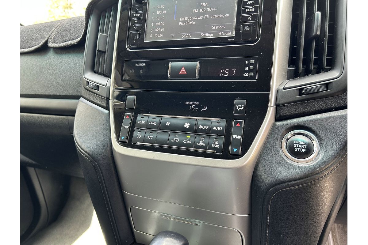 2017 Toyota Landcruiser GXL VDJ200R