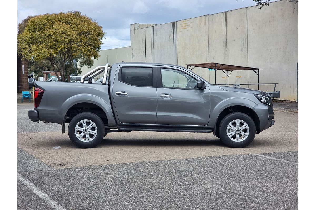 2025 Nissan Navara ST D23 4X4