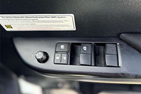 2020 Toyota Hilux SR GUN126R 4X4
