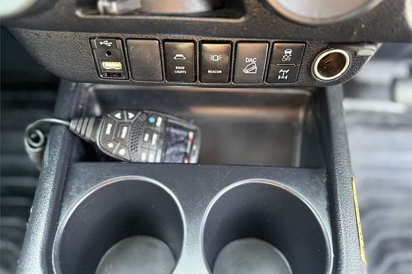 2020 Toyota Hilux SR GUN126R 4X4