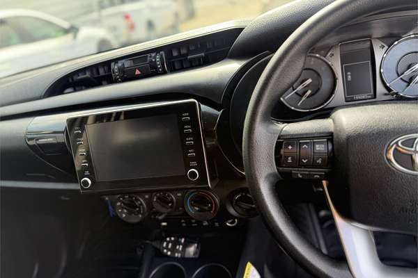 2020 Toyota Hilux SR GUN126R 4X4