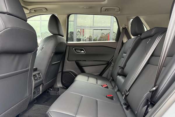 2025 Nissan X-TRAIL Ti T33