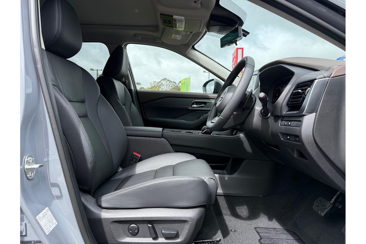 2025 Nissan X-TRAIL Ti T33